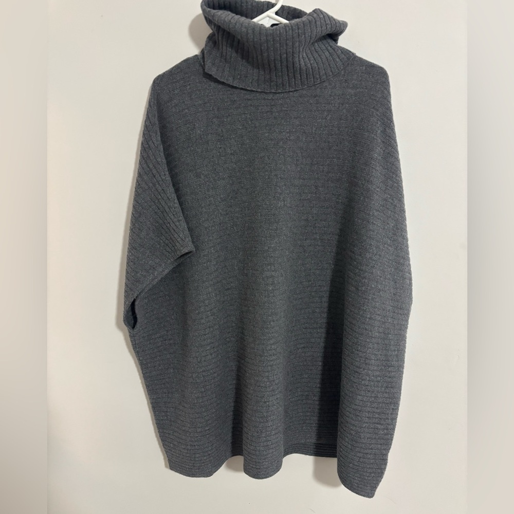 NWOT Garnett Hill Women’s Sweater Size Small 100% Cashmere